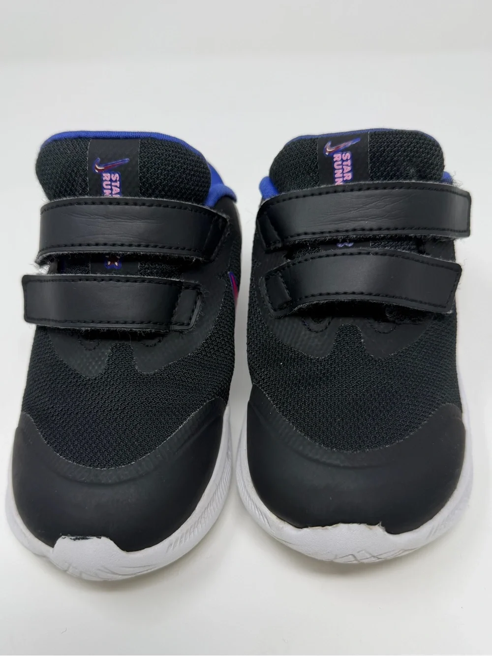 Nike Kids Black Sneakers with Purple Accents and Velcro Sz.8